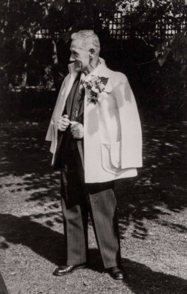 Arthur Cloake (snr) dressed for the occassion